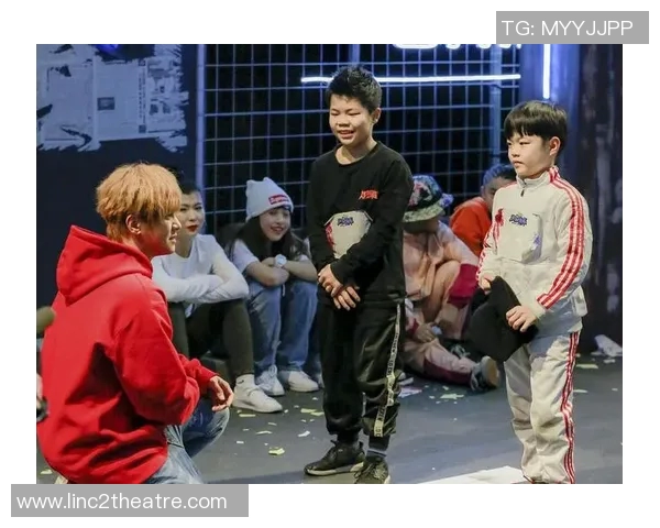 武汉街舞队个人能力分析与发展潜力探讨之路 武汉街舞队个人能力分析与发展潜力探讨之路